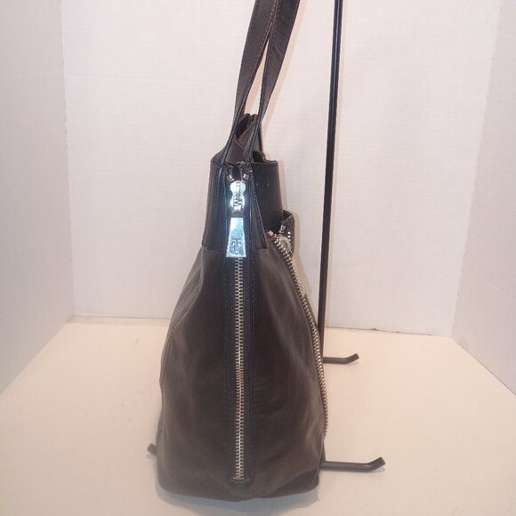 FRYE "Lena" Smooth Black Leather Tote Chunky SIlver ZIppers Detail, 3-Side Open - Picture 8 of 15